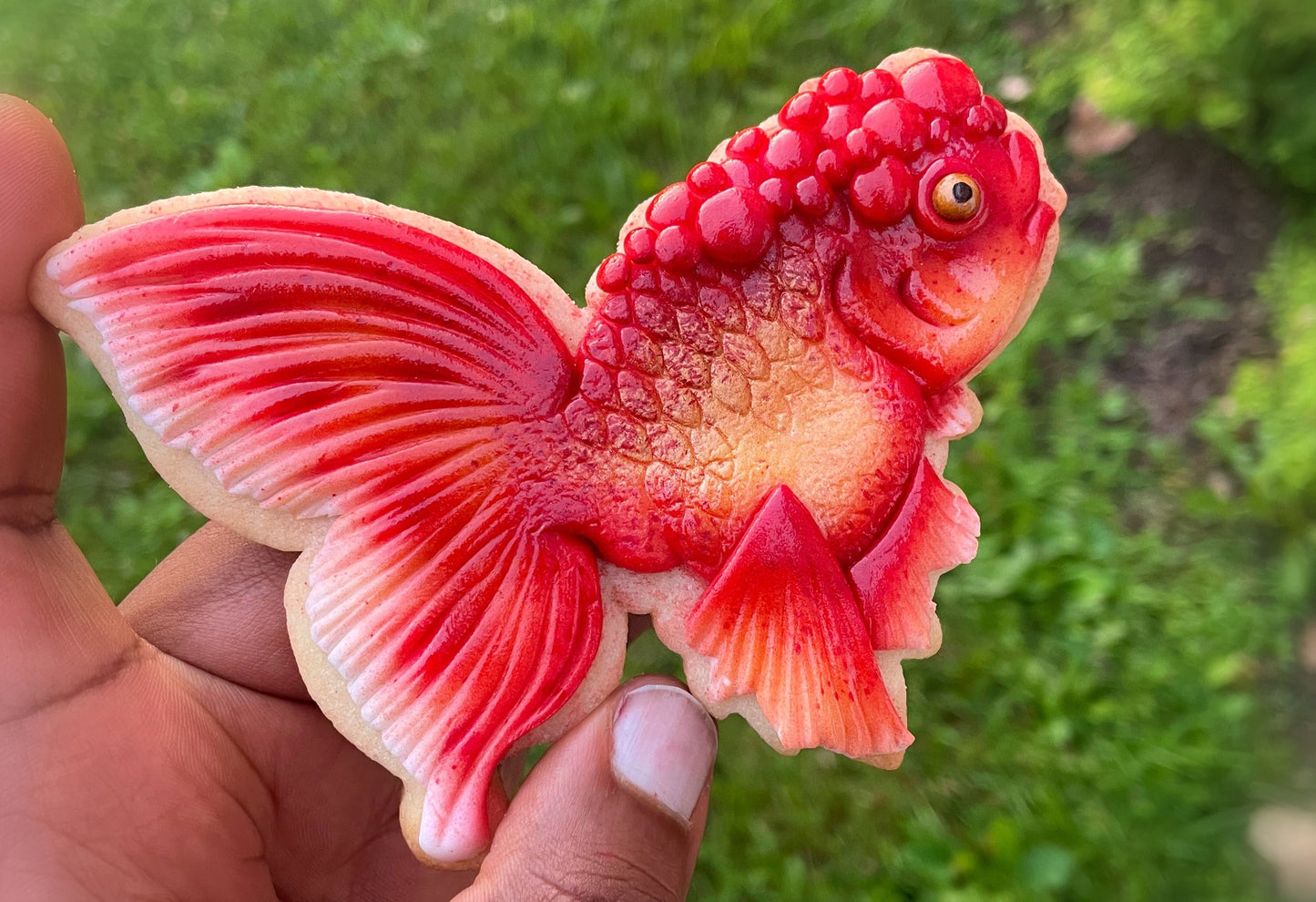 Oranda Goldfish Cookie (Fondant Sculpting & Detailed Coloring Tutorial)